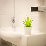 Ugo *